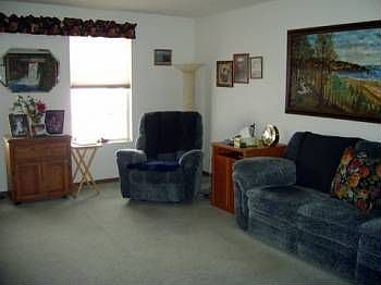 3rd image of 960 Four Seasons Blvd