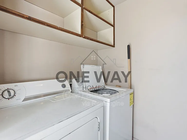 8702 E Sheridan St — Photo 21