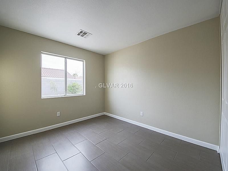 1st image of 1069 Sky Rock Ct