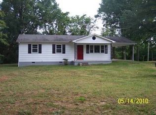 4035 Cody Rd, Nathalie, VA 24577