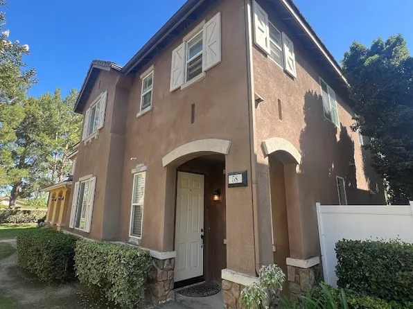 58 Royal Victoria, Irvine, CA 92606