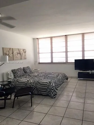 Studio, 1.0 bath, 535 sqft, $3,500 — Photo 2