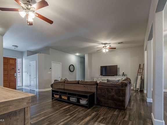 5th image of 238 E Palomino Ct