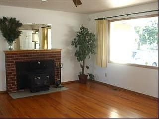 4th image of 8505 E Knox Ave