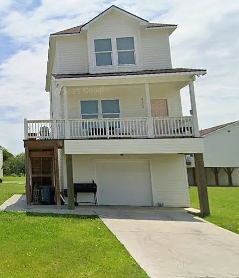 6315 Red Oak Dr