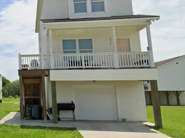 6315 Red Oak Dr, Hitchcock, TX 77563