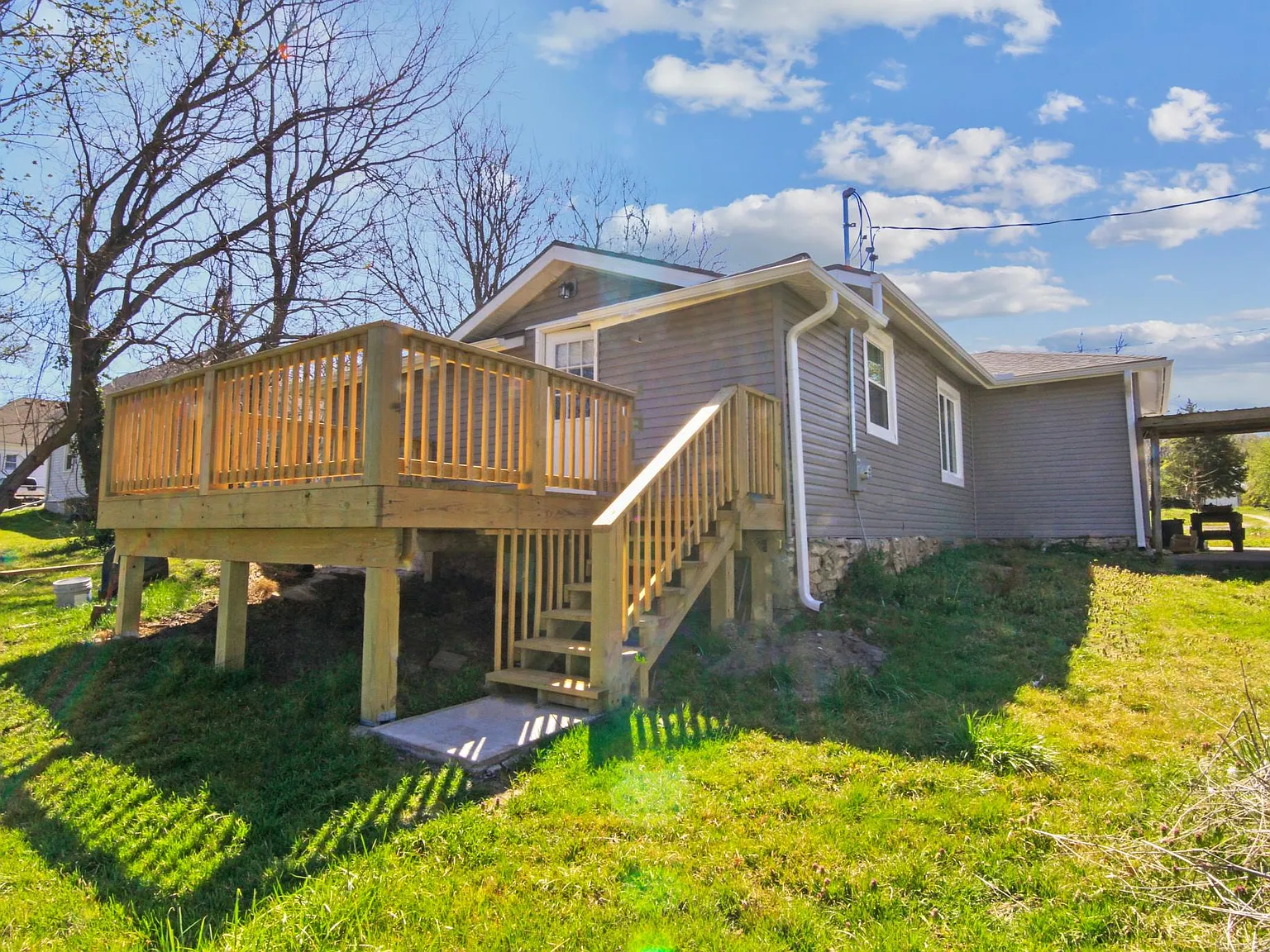 3 bed, 1076 sqft, $1,495 — Photo 2