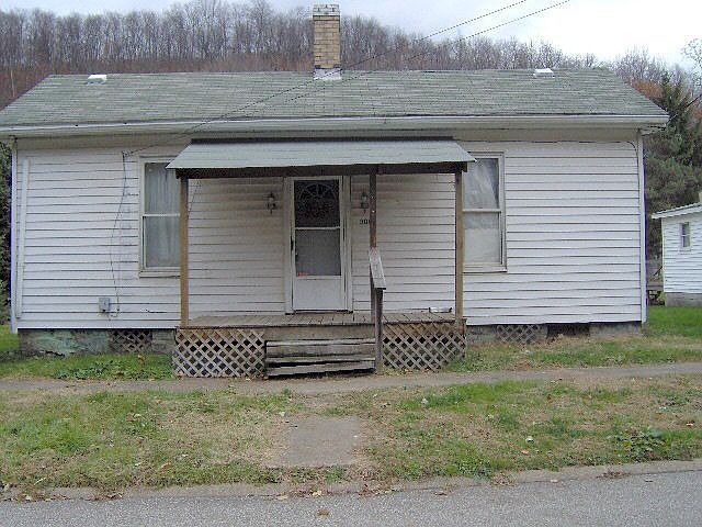 1st image of 300 Valley St