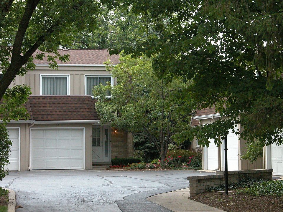 Exterior end unit in trees