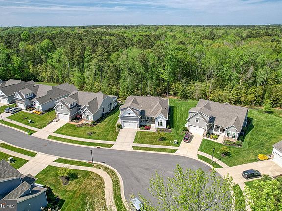 3rd image of 28961 Twin Ponds Ln