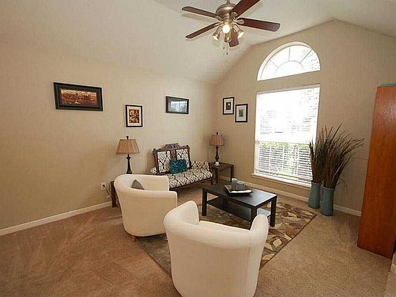 5th image of 3012 Misty Isle Ct