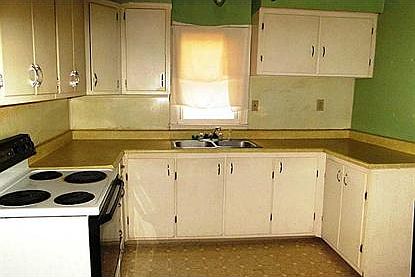 5th image of 2532 Webb St