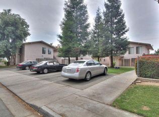 1136 Helm Ave #A-H, Clovis, CA 93612