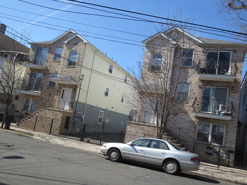 2nd image of 77 Schley St