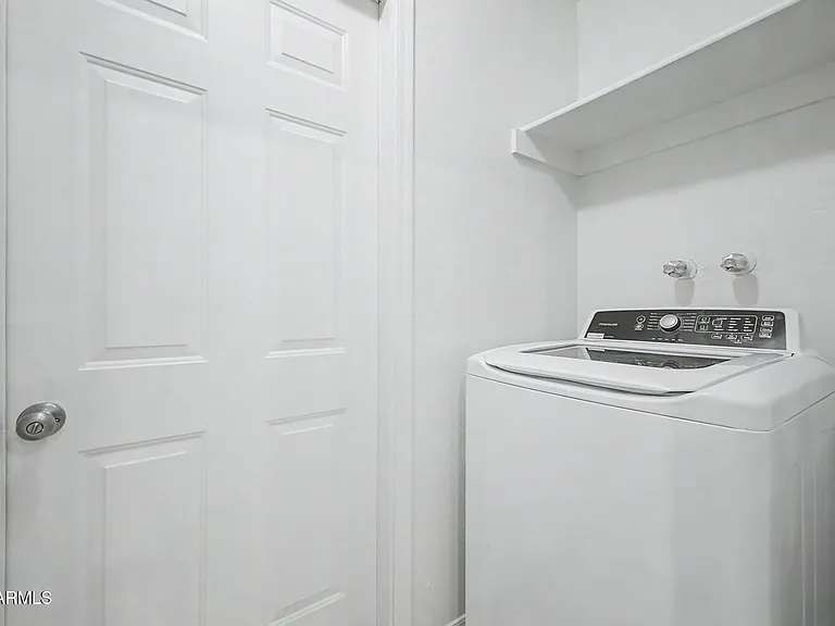 3613 S Kenneth Pl — Photo 21