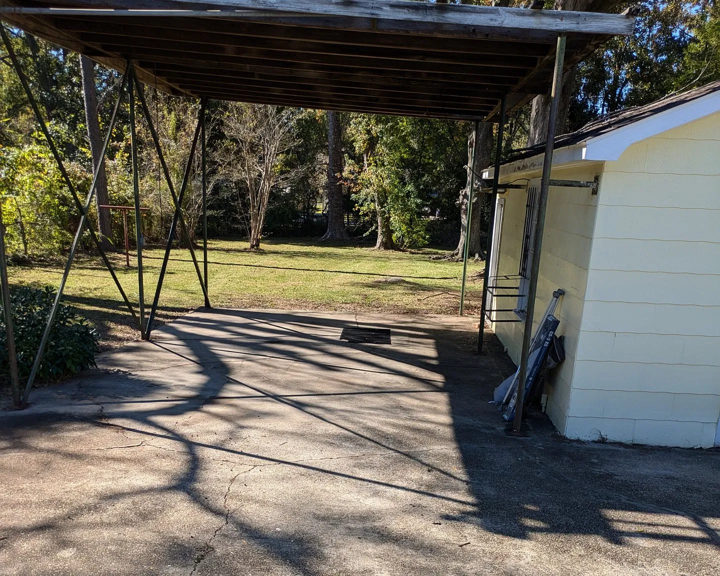 2 bed, 1300 sqft, $1,200 — Photo 2