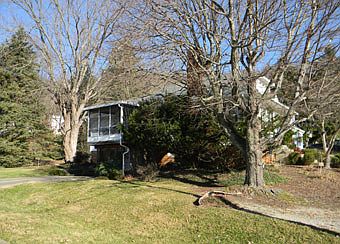 3rd image of 28 Dalton Ave