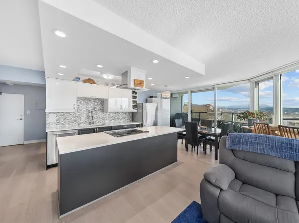 31 Elliot St #903, New Westminster, BC V3L 5C9