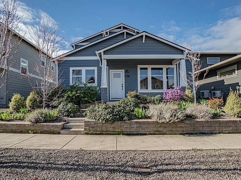 256 Rockfellow Pl — Photo 4