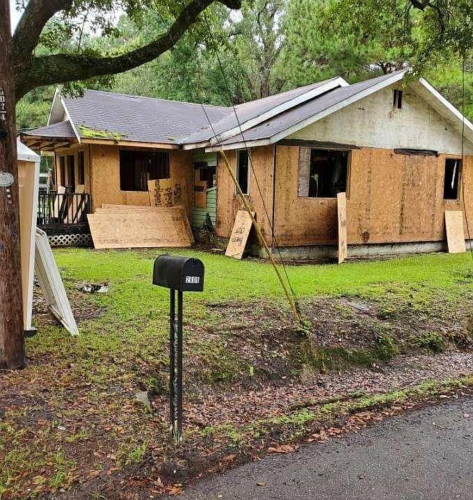 2nd image of 2609 Raymond St