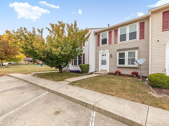 3rd image of 5078 Donner Ln
