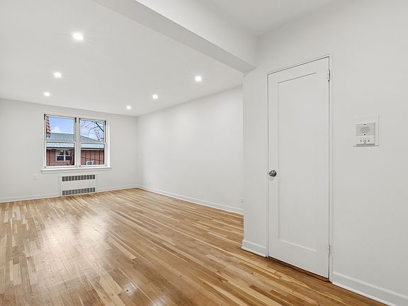 4th image of 18225 Wexford Ter APT 211