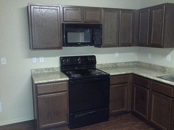 4th image of 6915 Heathers Way