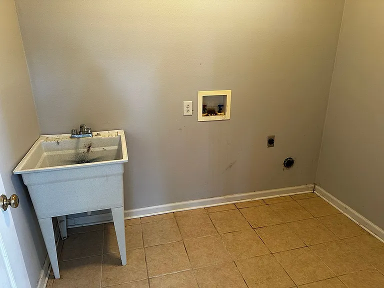 123 Scotty Ln — Photo 8