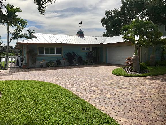 4th image of 111 Poinciana Ln
