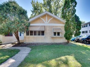 334 8th St SE, Minneapolis, MN 55414