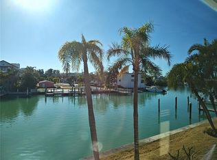 12000 Capri Cir S APT 16, Treasure Island, FL 33706