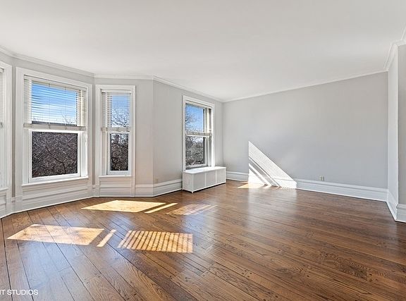 4th image of 1713 N North Park Ave APT 4S