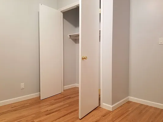 Rented by Bruma Realty LLC | media 18
