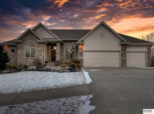 3307 S 184th Ter, Omaha, NE 68130
