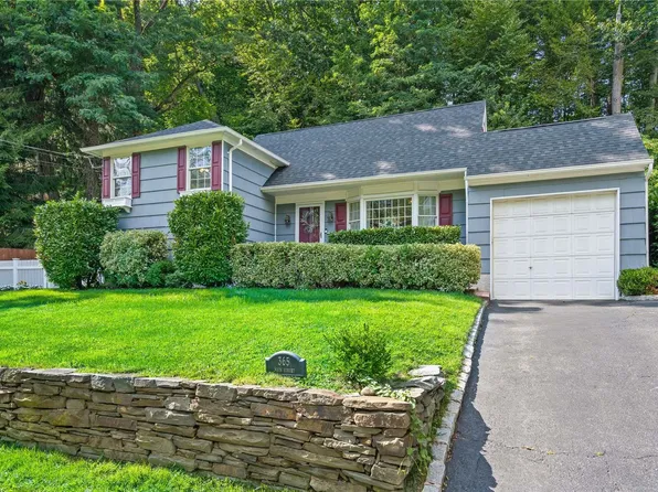 365 Main Street, Cold Spring Harbor, NY 11724