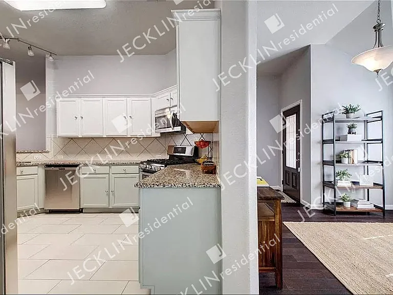 2415 Candle Ridge Trl — Photo 17