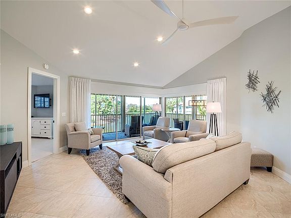 4th image of 8231 Grand Palm DR #3