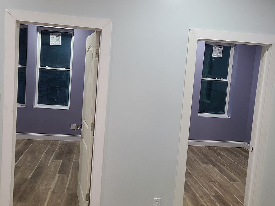 2 bedrooms, both with HVAC system