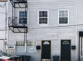 171 Liberty St, Newburgh, NY 12550