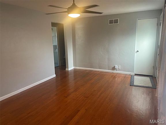 3rd image of 724 Bartolet Ave