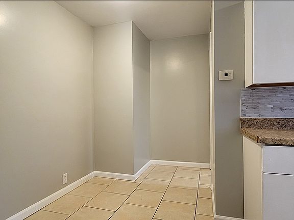 3rd image of 231 E Xenia Dr #C