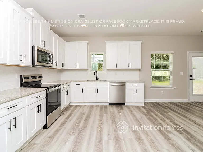 3755 Saddle Bag Ct — Photo 12