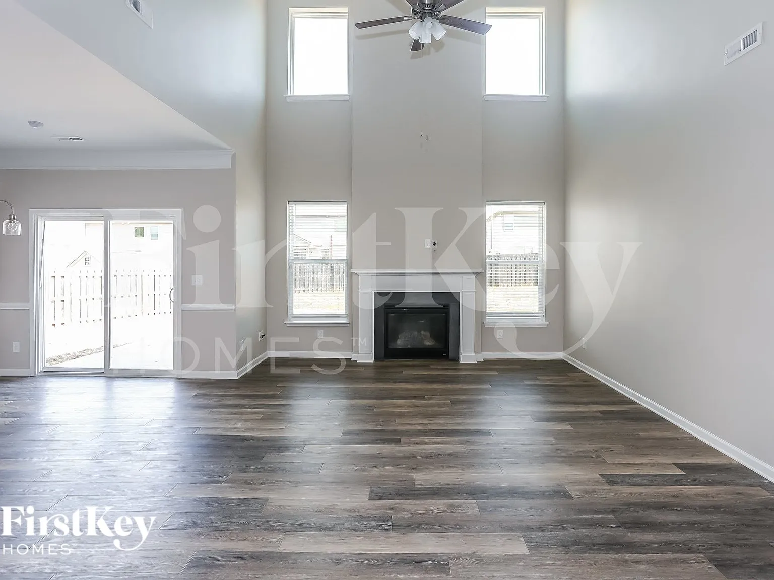 4 bed, 2.5 bath, 2436 sqft, $2,770 — Photo 4