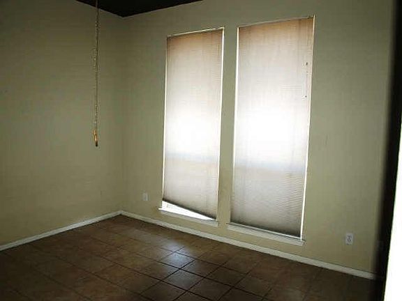 3rd image of 2314 Tiffany Ct
