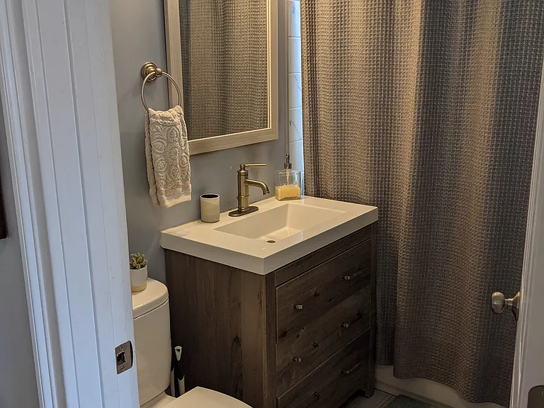 113 3rd St #3 — Photo 9