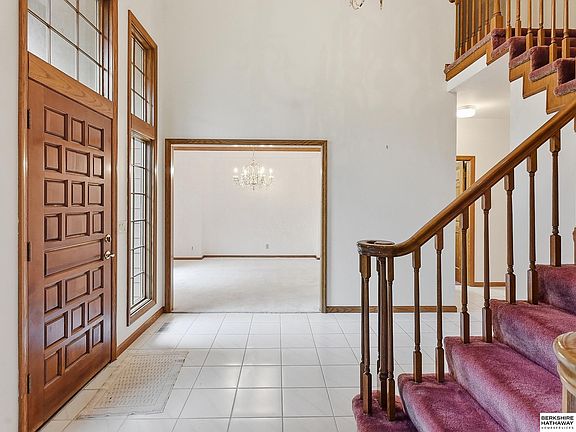 3rd image of 1726 N 131st Cir