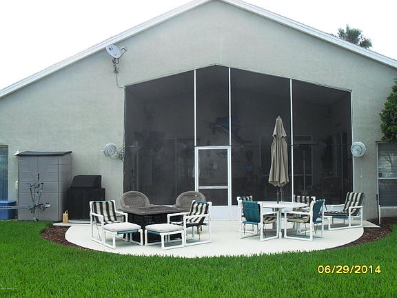 4th image of 4384 Seabreeze Dr