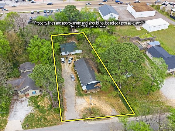 4th image of 252 N Main St