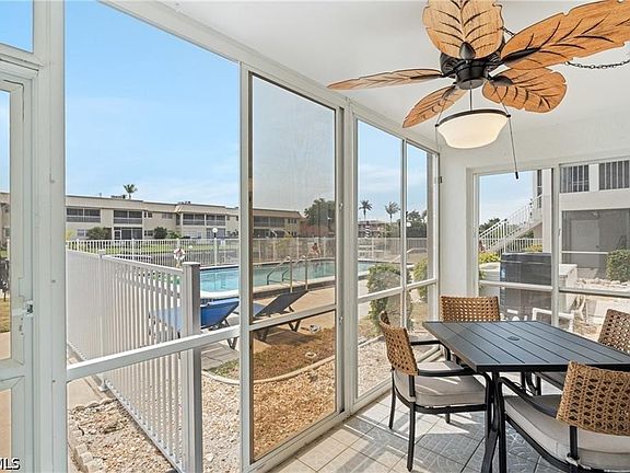 4th image of 1006 SE 46th St APT 1B