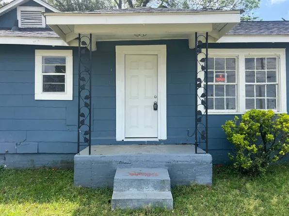 3226 Lower Wetumpka Rd, Montgomery, AL 36110